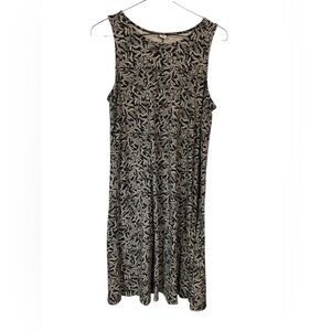 Old Navy Black and White Midi Dress